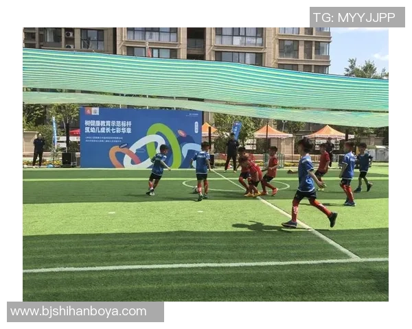 少儿足球加盟项目全面解析助力孩子健康成长与运动能力提升